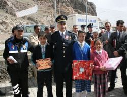 Polis-Vatandaş gönül gönüle